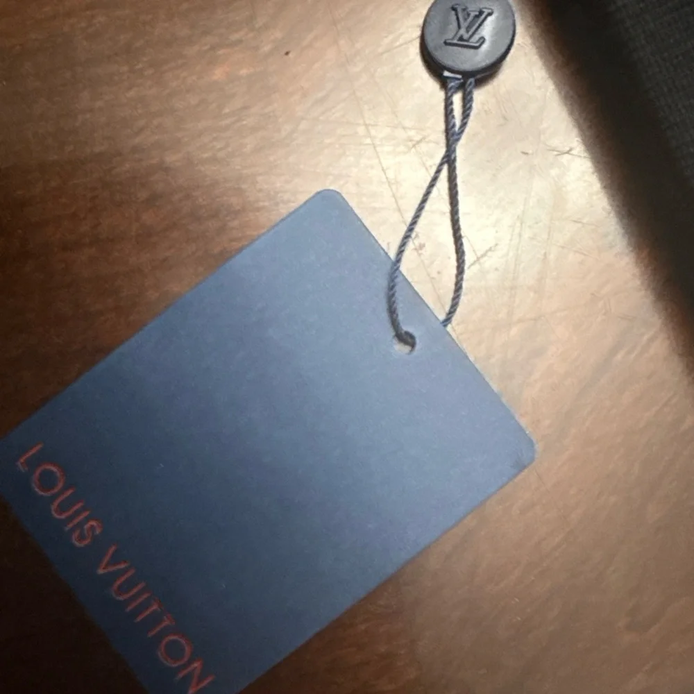 Louis Vuitton Black Knit Accessory - Picture 4 of 6